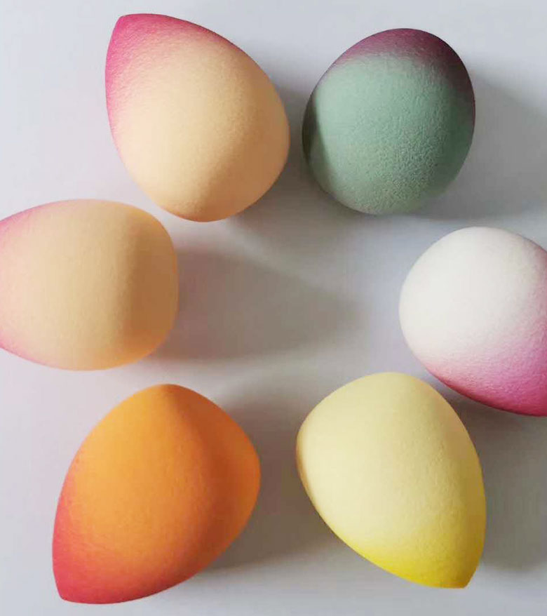 Gradient Color Make Up Sponge